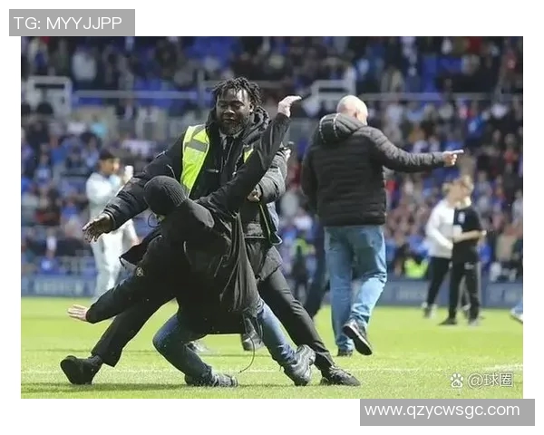 足球明星情感历程与职业生涯交织的深度分析与探讨 足球明星情感历程与职业生涯交织的深度分析与探讨